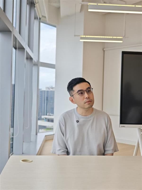 WXP_Storellet_Hanson_1