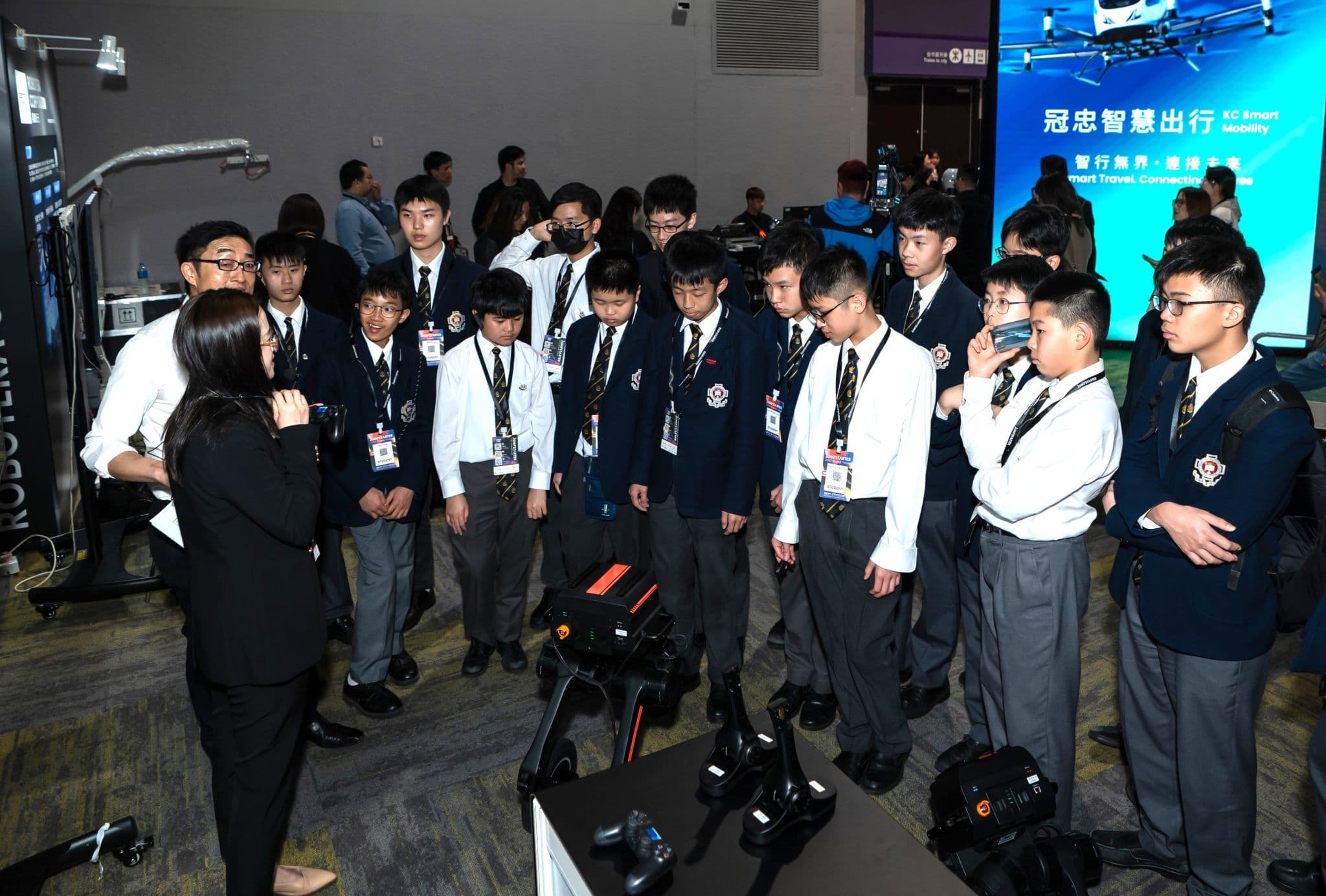 A Visionary Field Trip at JUMPSTARTER 2025 - Inspiring Tomorrow's Innovators_15